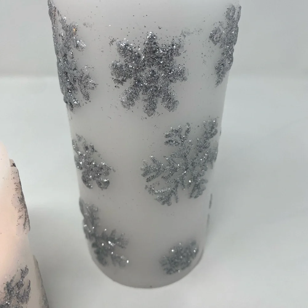 Set of 3 Silver & White Faux Snowflake Glitter Candles